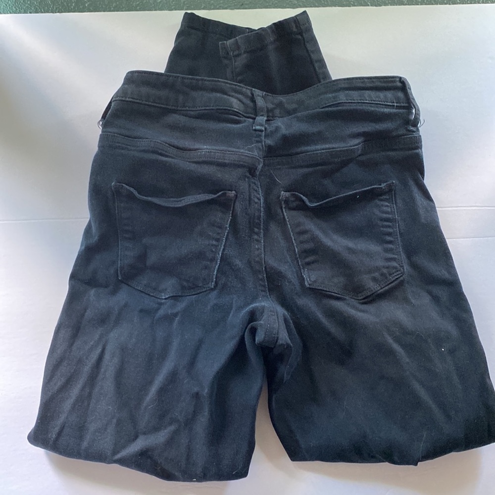 Universal Thread Jeans - Picture 2 of 4